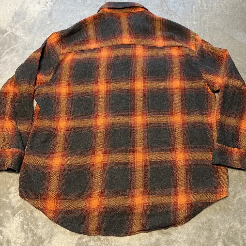 Old‎ Navy The Boyfriend Taylor Swift Evermore Flannel Shirt Plaid Women's Size L